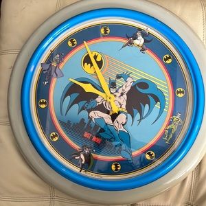 Batman wall clock 24” Vintage battery powered